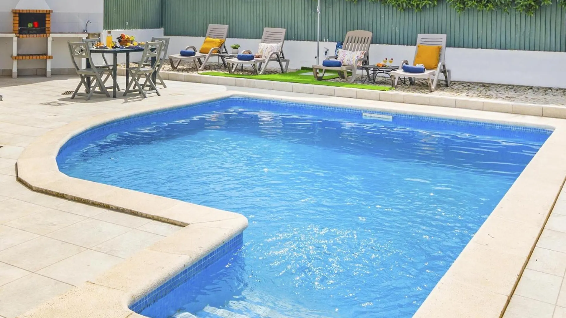 Fantastic Villa With Heatable Pool كوارتيرا 0*,  البرتغال