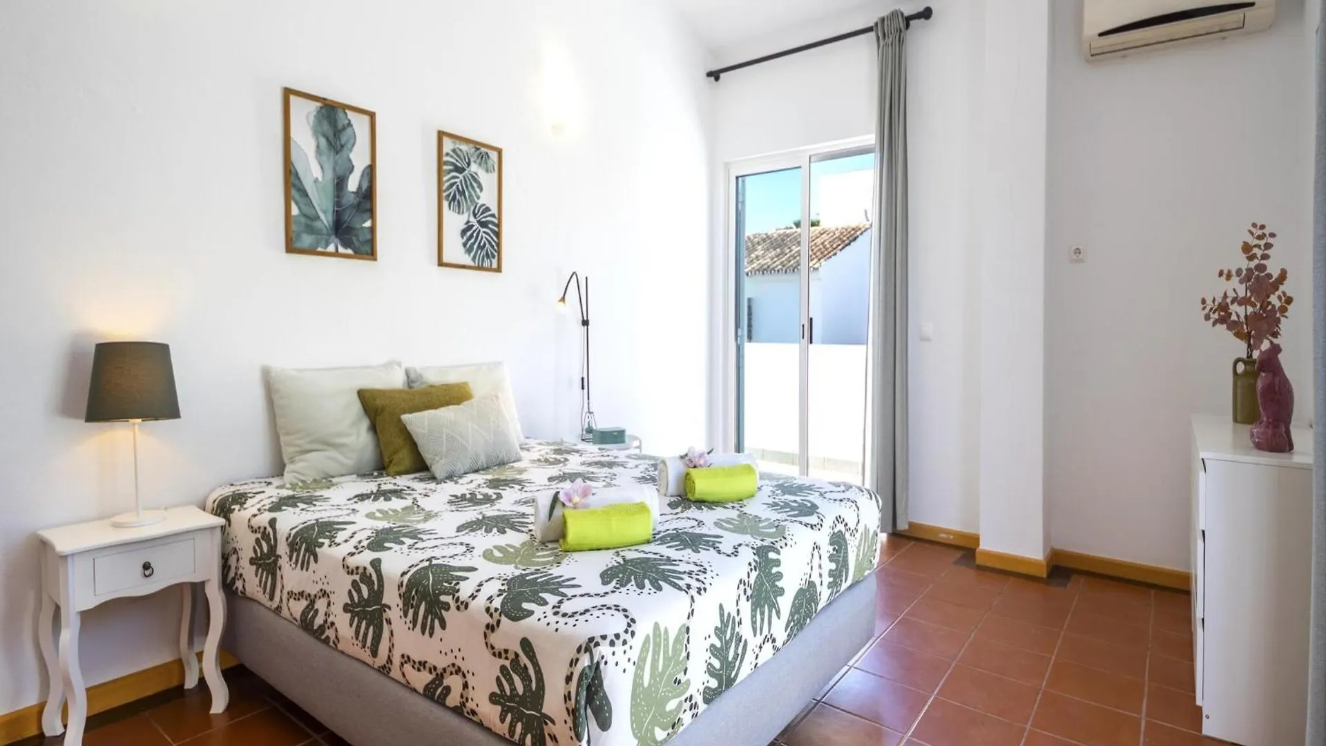Fantastic Villa With Heatable Pool Quarteira 0*,